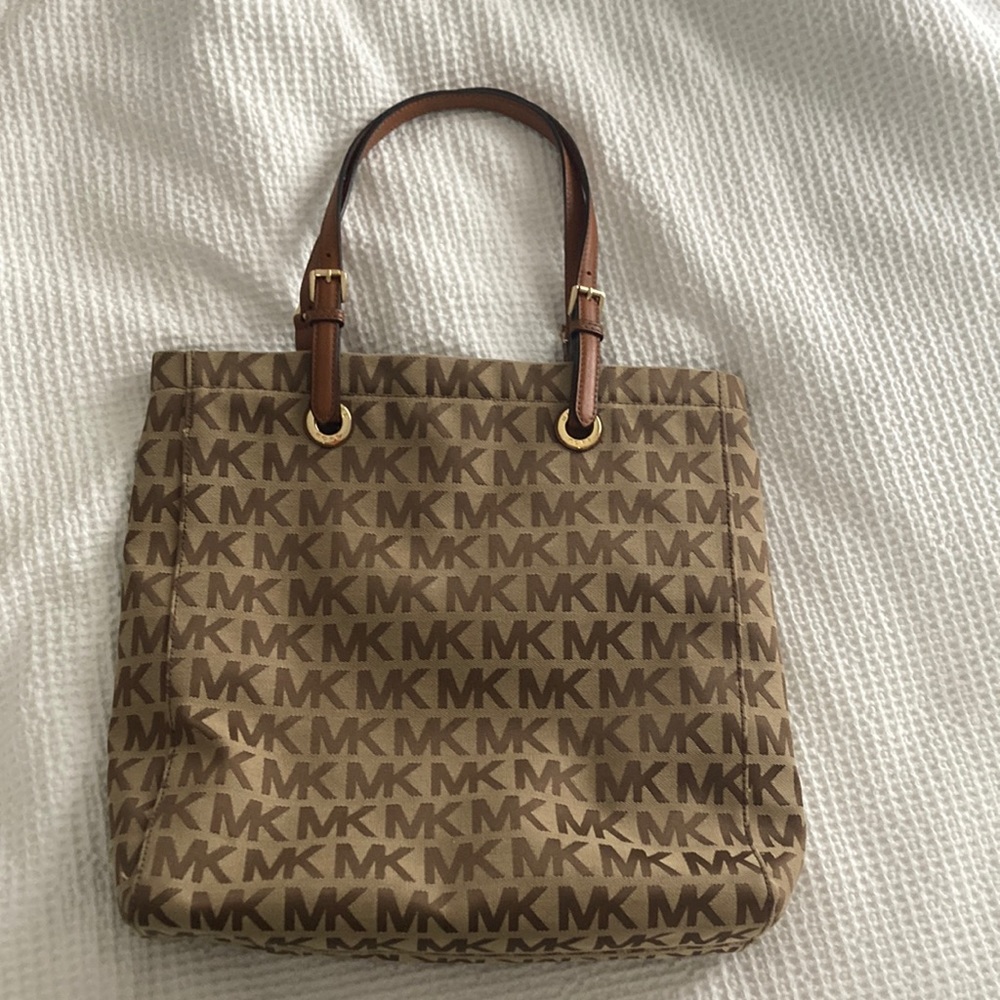 Michael Kors logo tote